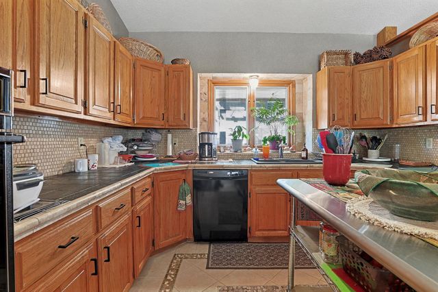 3704 N Smyser Ct, Wichita, KS 67204