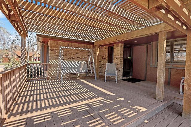 3704 N Smyser Ct, Wichita, KS 67204