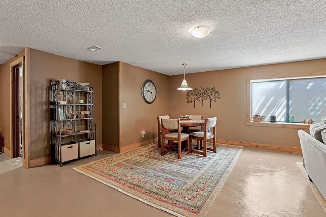 3704 N Smyser Ct, Wichita, KS 67204