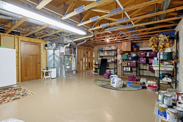 3704 N Smyser Ct, Wichita, KS 67204