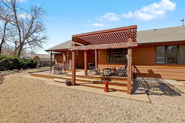 3704 N Smyser Ct, Wichita, KS 67204