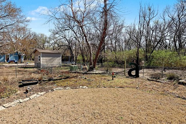 3704 N Smyser Ct, Wichita, KS 67204