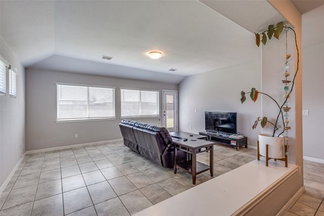 1404 Rosebush Road, Aubrey, TX 76227