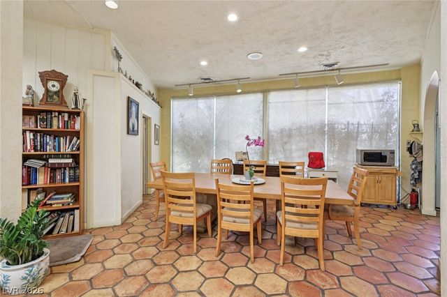 55 Siddall Avenue, Las Vegas, NV 89183