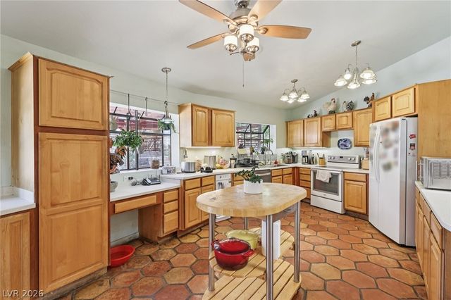 55 Siddall Avenue, Las Vegas, NV 89183
