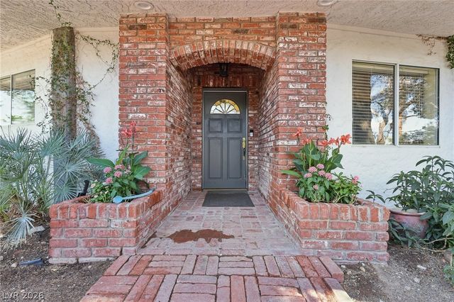 55 Siddall Avenue, Las Vegas, NV 89183