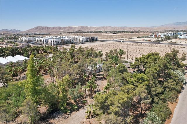 55 Siddall Avenue, Las Vegas, NV 89183