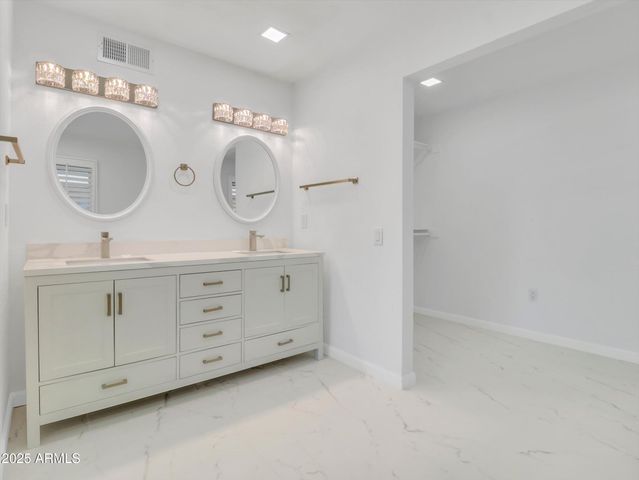 15213 N CAMEO Drive, Sun City, AZ 85351