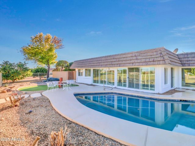 15213 N CAMEO Drive, Sun City, AZ 85351