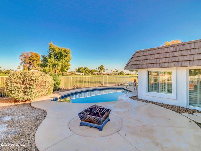 15213 N CAMEO Drive, Sun City, AZ 85351