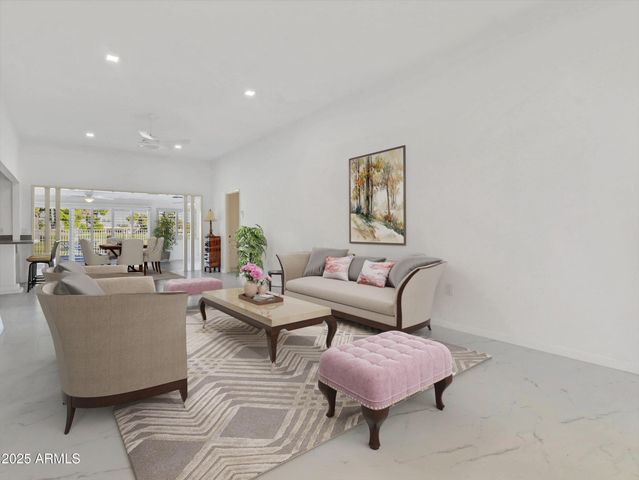 15213 N CAMEO Drive, Sun City, AZ 85351