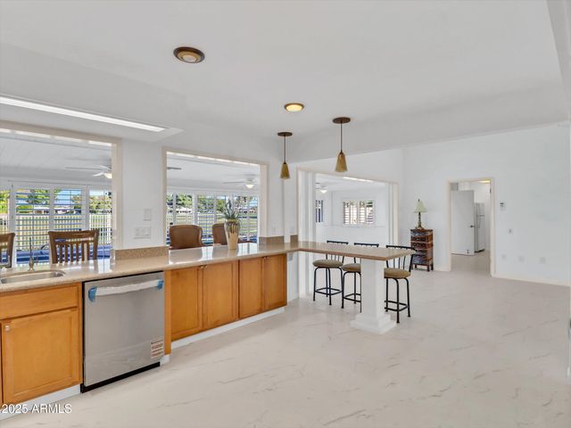 15213 N CAMEO Drive, Sun City, AZ 85351