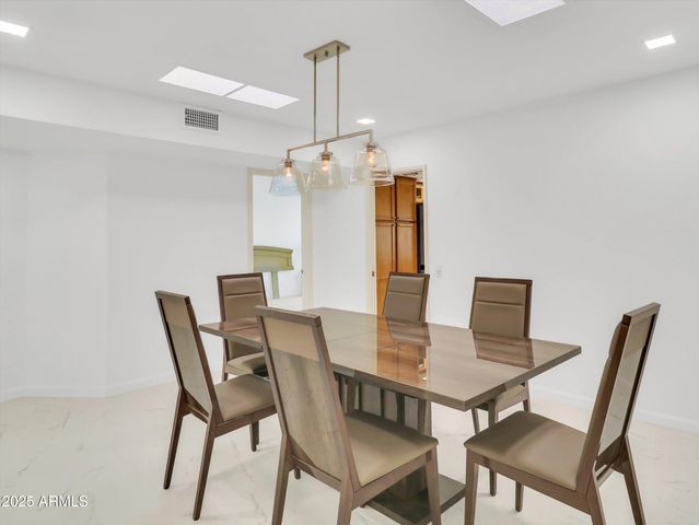 15213 N CAMEO Drive, Sun City, AZ 85351