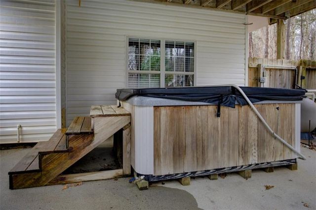 125 Goldfinch Drive, Covington, GA 30016