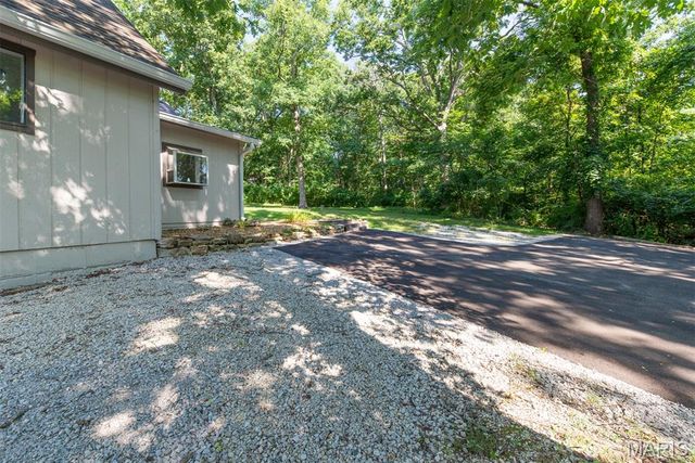 8405 Midway Drive, Cedar Hill, MO 63016