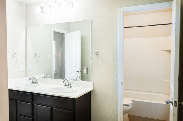 6325 Longhorn Herd Lane, Fort Worth, TX 76123