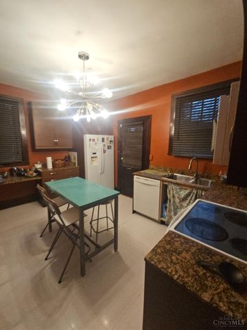 3936 Dickson Avenue, Cincinnati, OH 45229