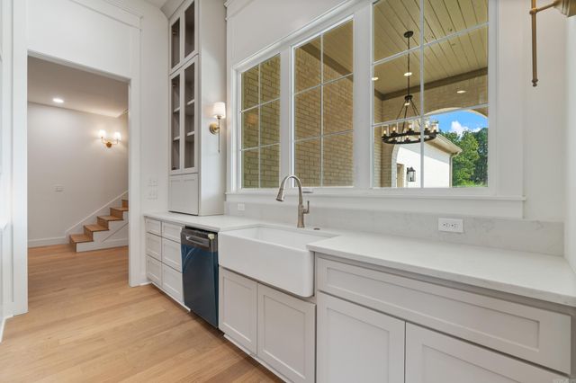 1520 Southwinds, Conway, AR 72034