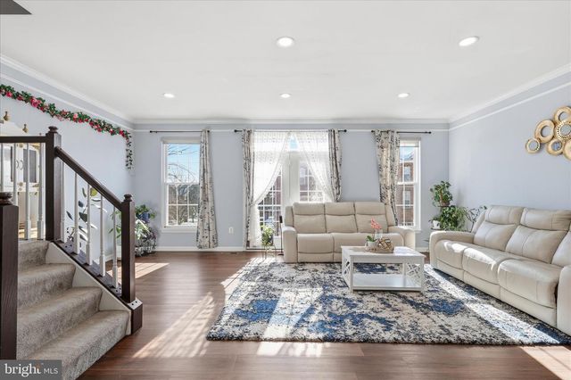 13584 FLYING SQUIRREL DR, Herndon, VA 20171