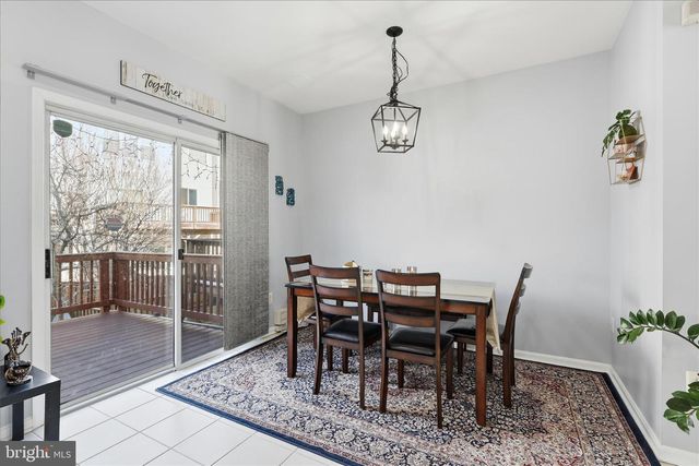 13584 FLYING SQUIRREL DR, Herndon, VA 20171