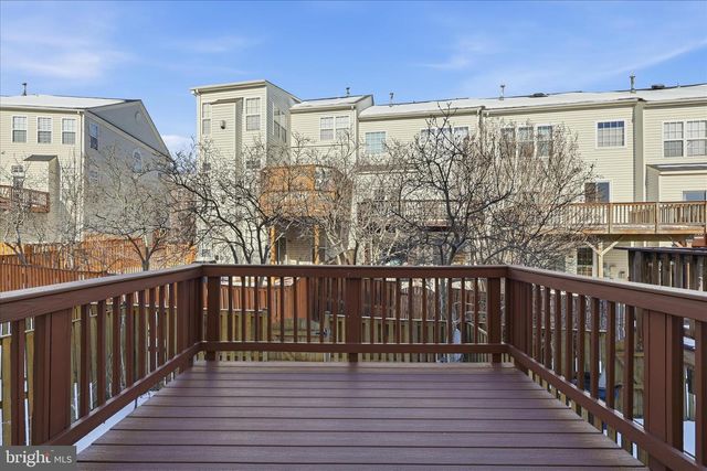 13584 FLYING SQUIRREL DR, Herndon, VA 20171