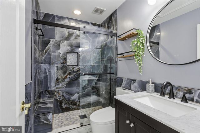 13584 FLYING SQUIRREL DR, Herndon, VA 20171