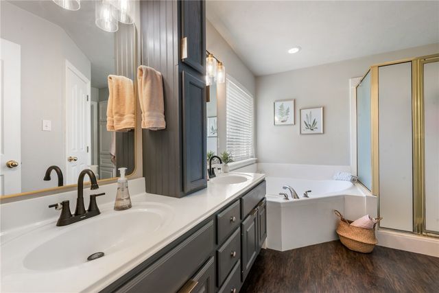 3804 Bridle Trails Court, College Station, TX 77845