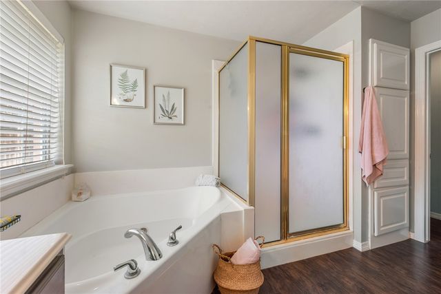 3804 Bridle Trails Court, College Station, TX 77845