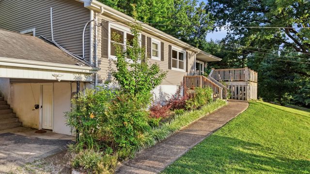 202 Woodbury Avenue, Chattanooga, TN 37415