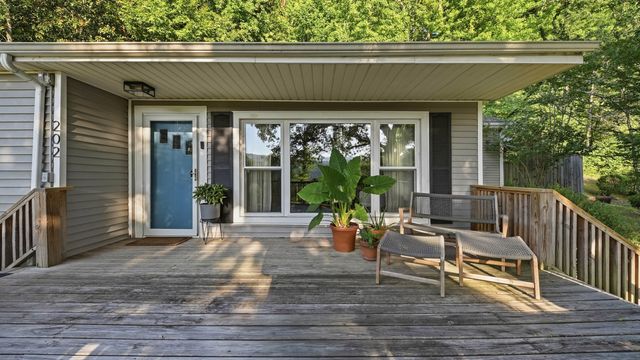 202 Woodbury Avenue, Chattanooga, TN 37415