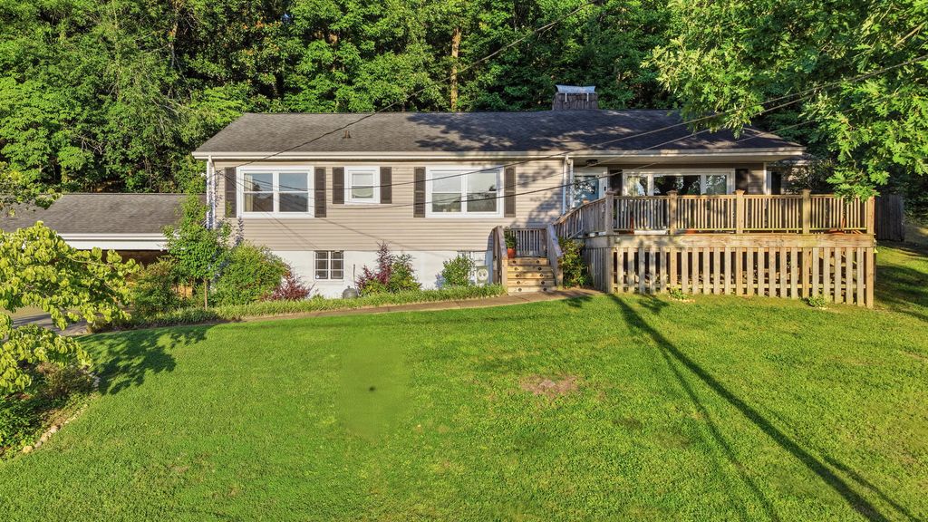 202 Woodbury Avenue, Chattanooga, TN 37415
