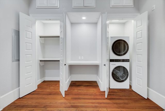 2206 Strand 302, Galveston, TX 77550