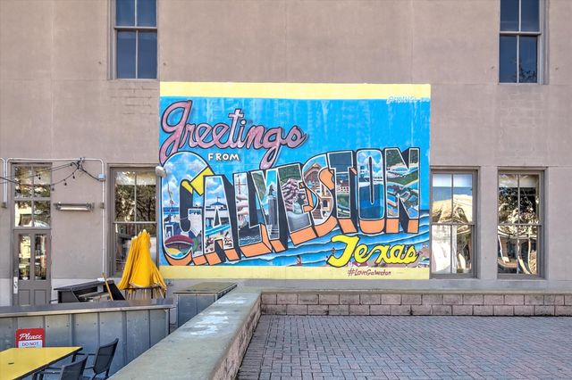 2206 Strand 302, Galveston, TX 77550