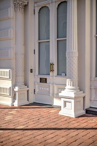 2206 Strand 302, Galveston, TX 77550