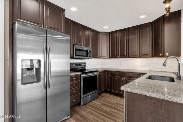 6732 E SHERIDAN Street, Scottsdale, AZ 85257