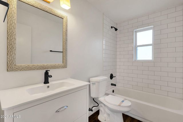 6732 E SHERIDAN Street, Scottsdale, AZ 85257