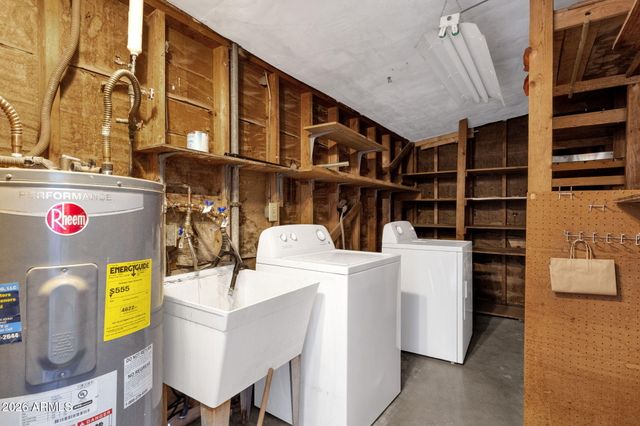 6732 E SHERIDAN Street, Scottsdale, AZ 85257