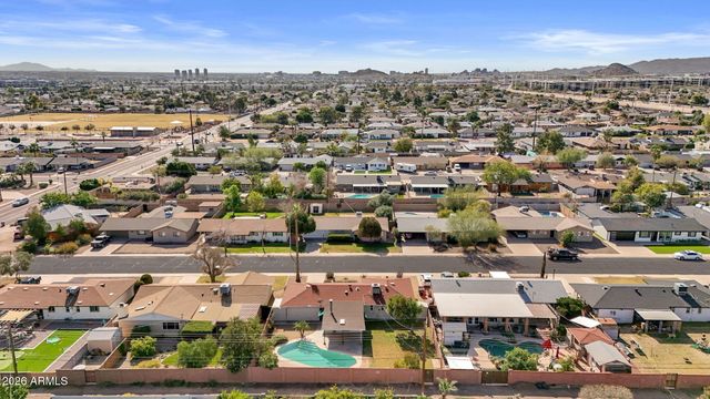 6732 E SHERIDAN Street, Scottsdale, AZ 85257