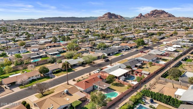 6732 E SHERIDAN Street, Scottsdale, AZ 85257