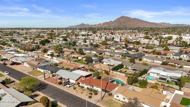 6732 E SHERIDAN Street, Scottsdale, AZ 85257