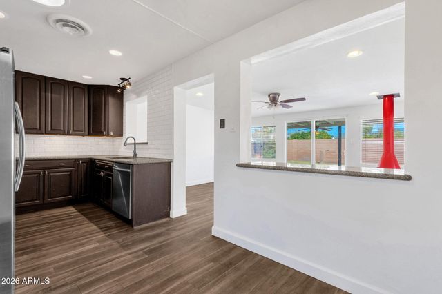 6732 E SHERIDAN Street, Scottsdale, AZ 85257