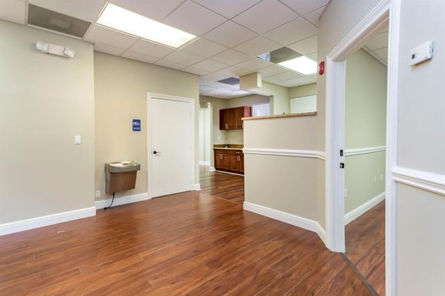 7501 Wiles Road 207, Coral Springs, FL 33067