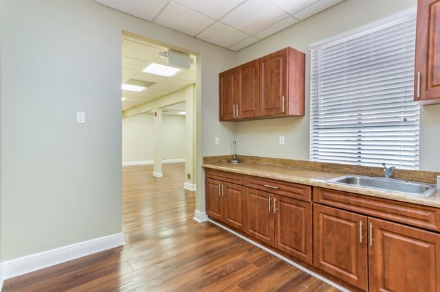 7501 Wiles Road 207, Coral Springs, FL 33067