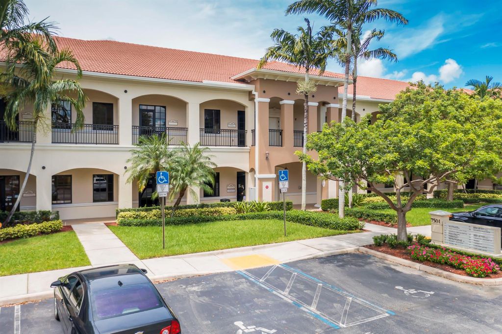 7501 Wiles Road 207, Coral Springs, FL 33067
