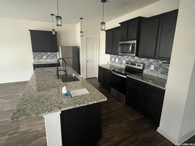 10938 Chatham Ct, Converse, TX 78109