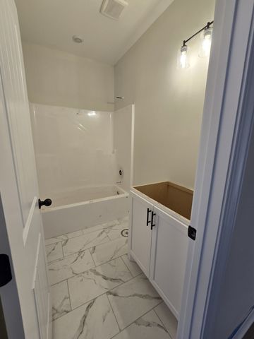 5414 Walnut Farms Blvd, Christiana, TN 37037