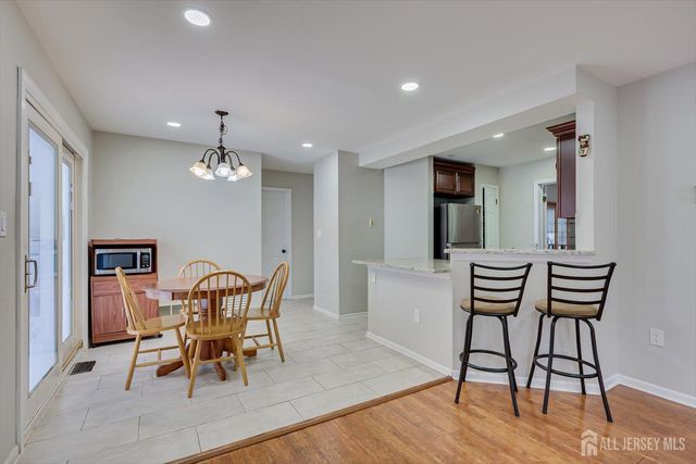 51 Cherrywood Drive, Piscataway, NJ 08854