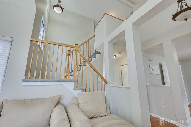 51 Cherrywood Drive, Piscataway, NJ 08854