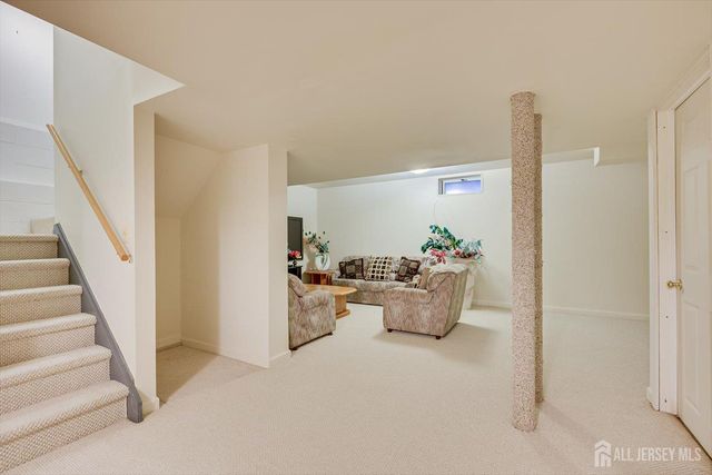 51 Cherrywood Drive, Piscataway, NJ 08854