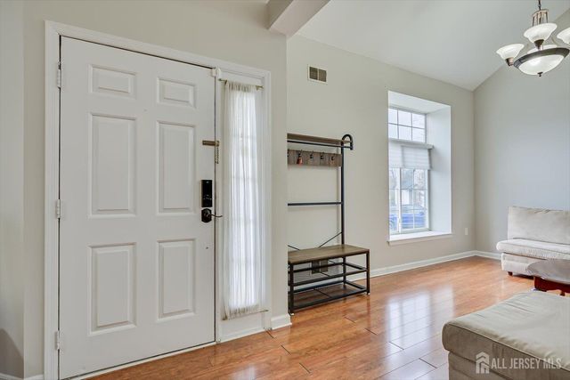 51 Cherrywood Drive, Piscataway, NJ 08854